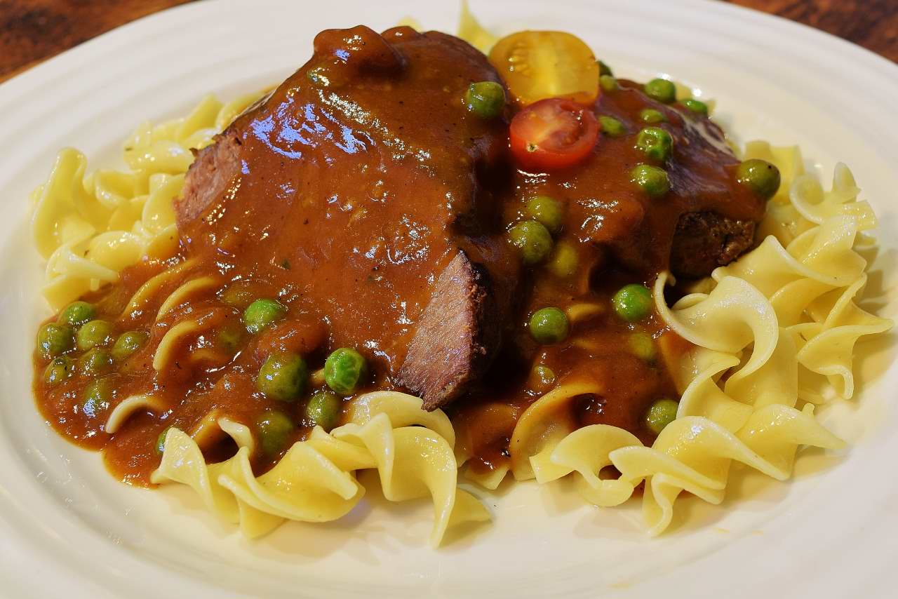 Sous Vide: Beef Cheeks, Braised